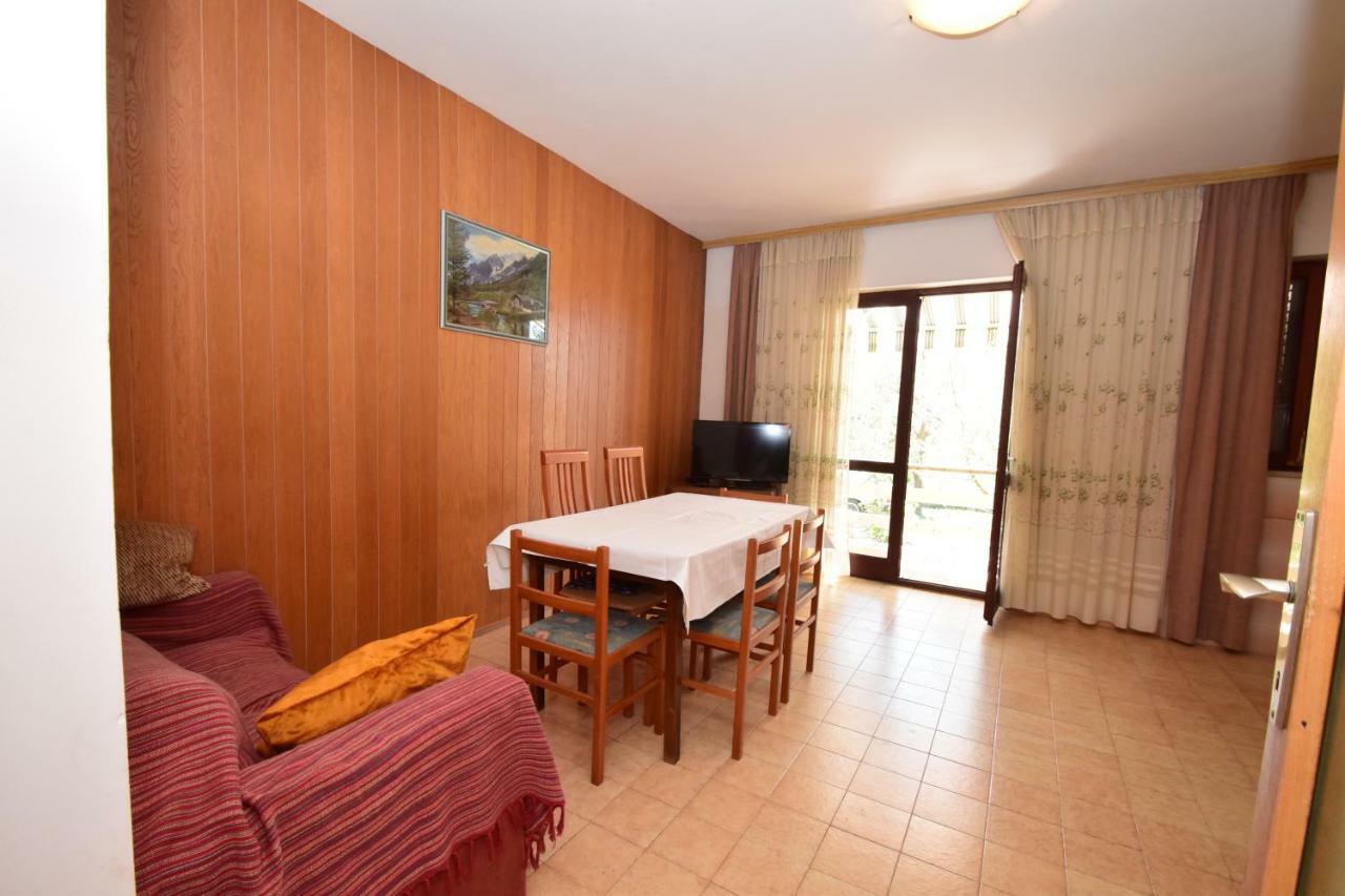 Apartments Ivan Starigrad Paklenica Luaran gambar