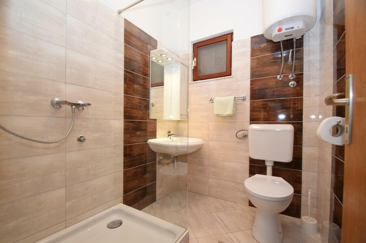 Apartments Ivan Starigrad Paklenica Luaran gambar