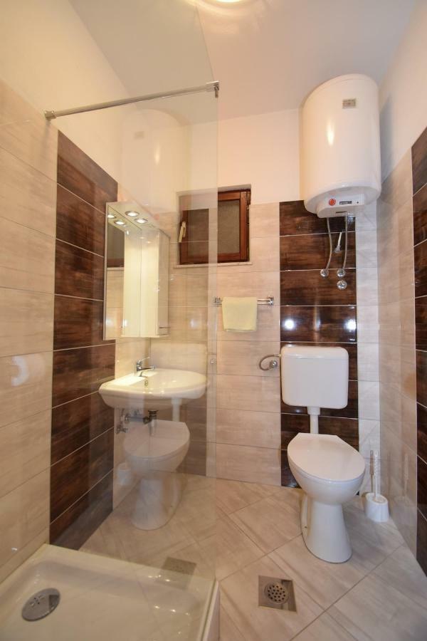 Apartments Ivan Starigrad Paklenica Luaran gambar