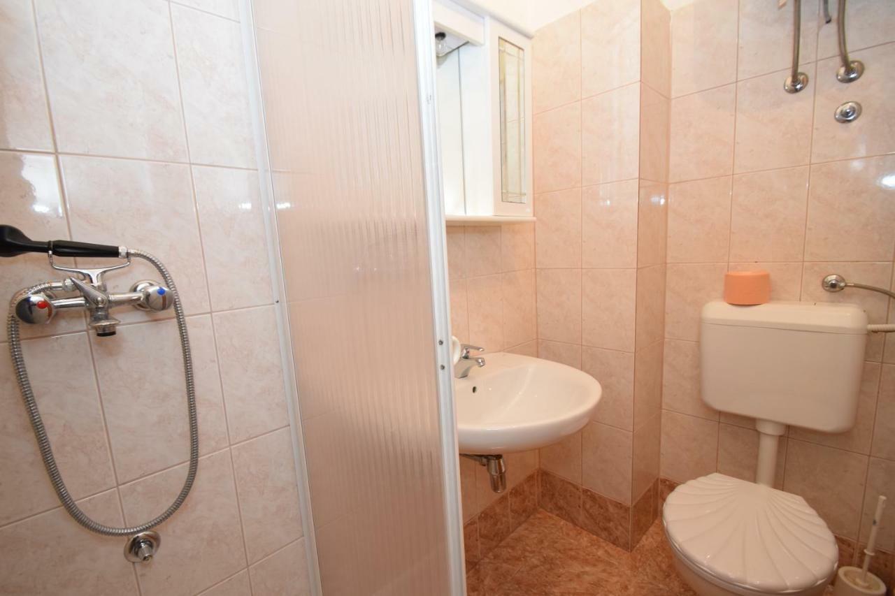 Apartments Ivan Starigrad Paklenica Luaran gambar