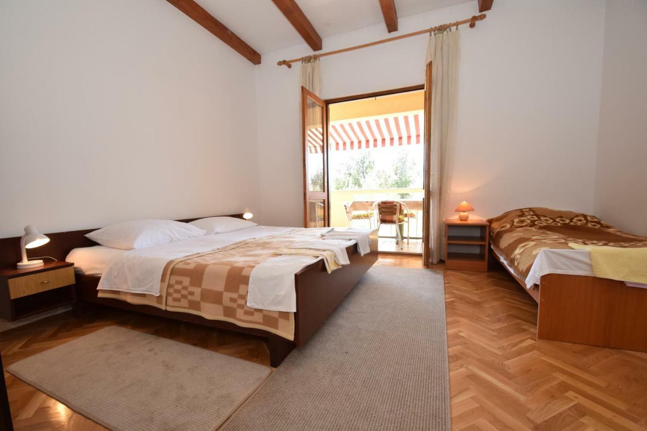 Apartments Ivan Starigrad Paklenica Luaran gambar