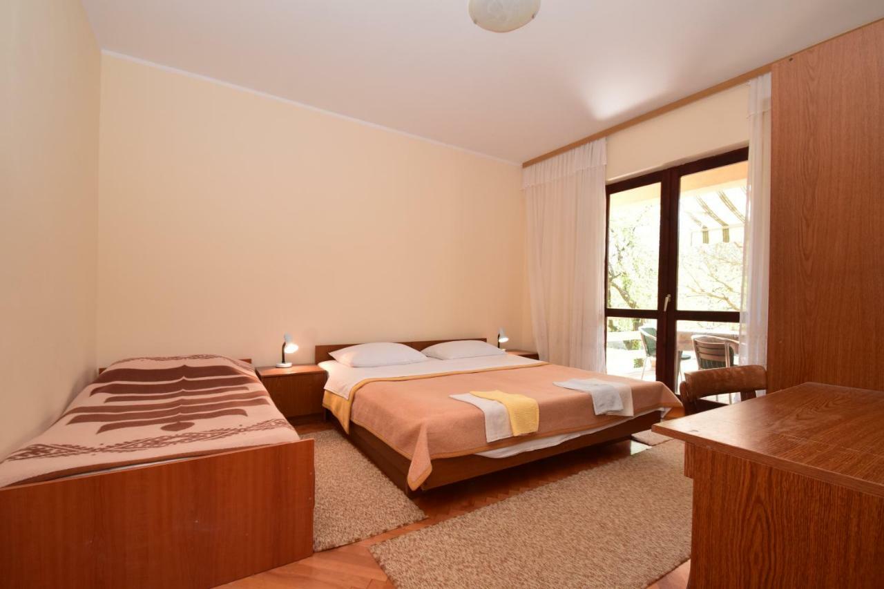 Apartments Ivan Starigrad Paklenica Luaran gambar