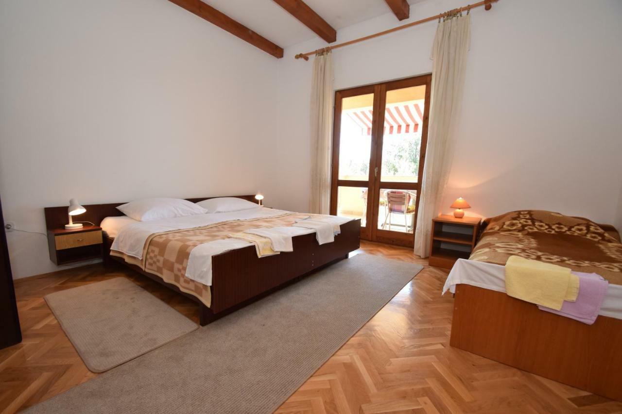 Apartments Ivan Starigrad Paklenica Luaran gambar